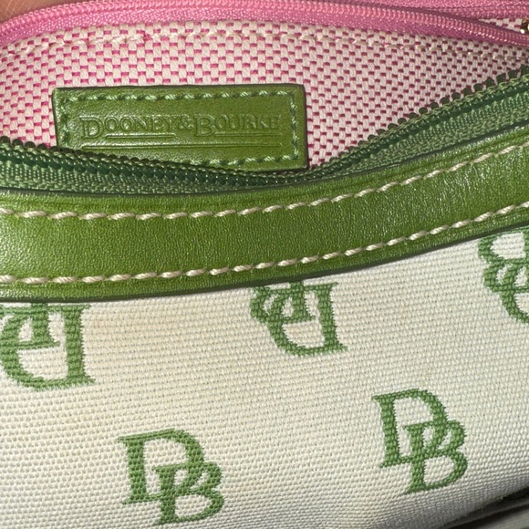 Dooney & Bourke Green and White Shoulder Bag - Picture 13 of 16